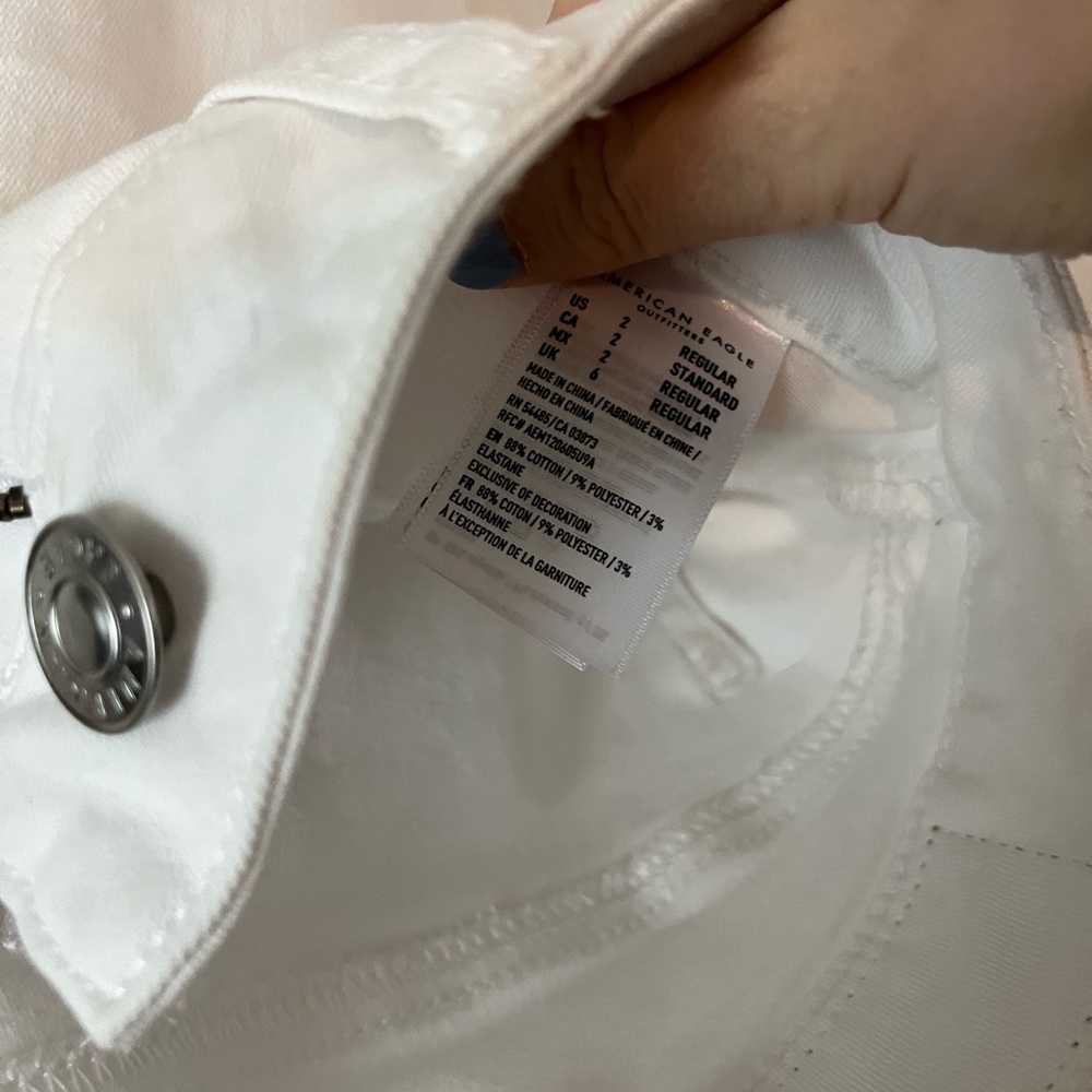 NWOT American Eagle White Jeggings Size 2